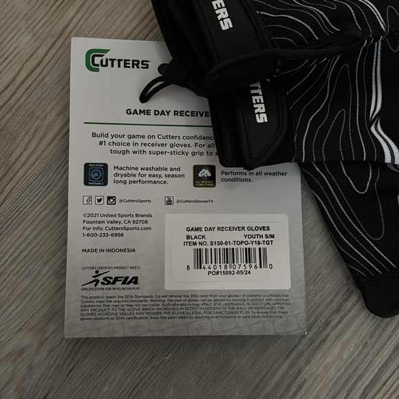 Youth football gloves - Picture 2 of 4